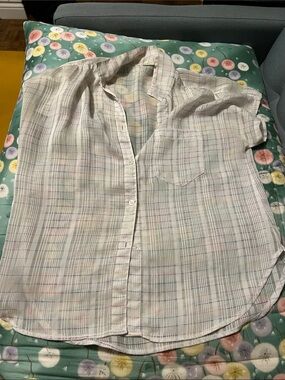 Silky short sleeved vintage blouse
